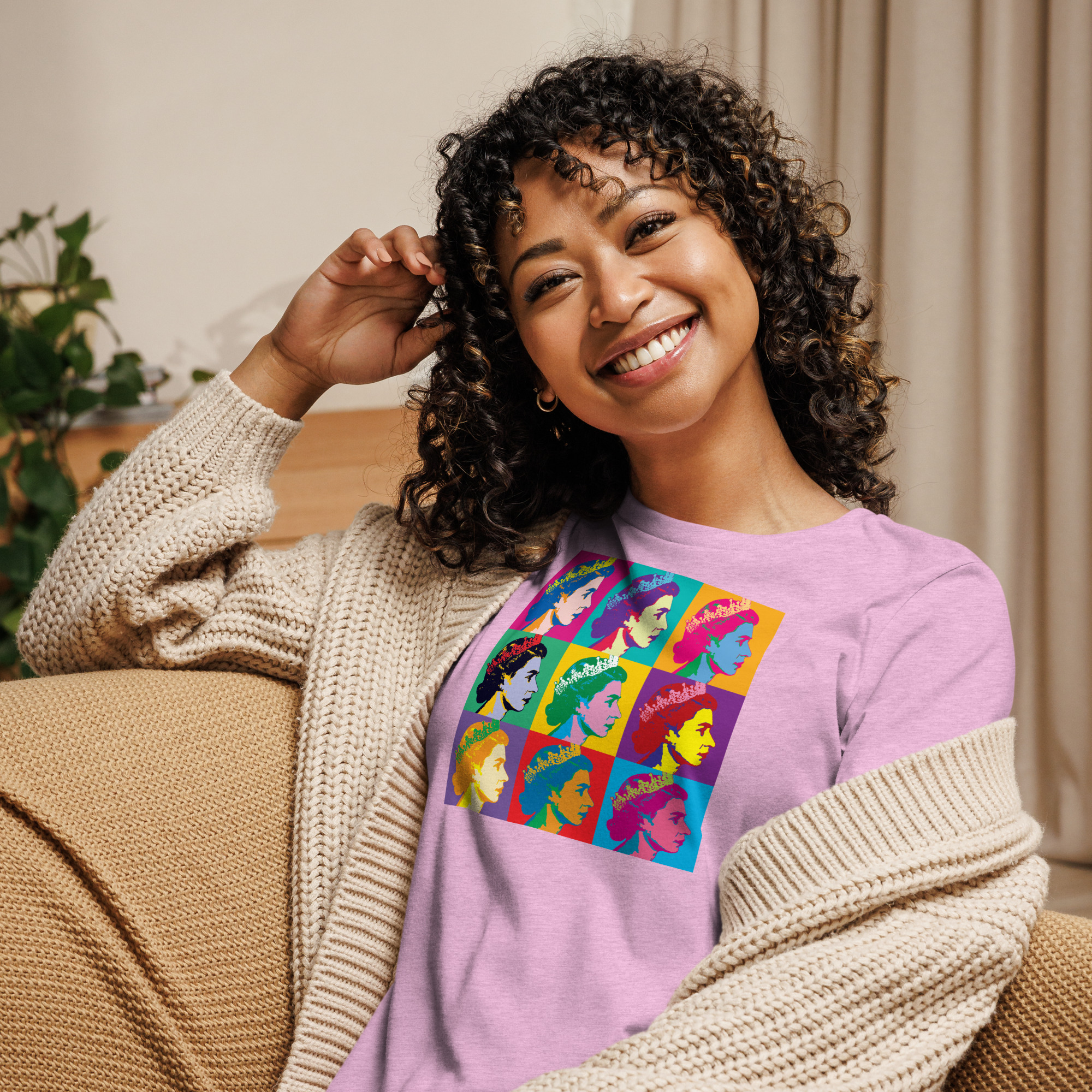 Queen Elizabeth II Andy Warhol Design Tribute Women's Relaxed T-Shirt - Image 6